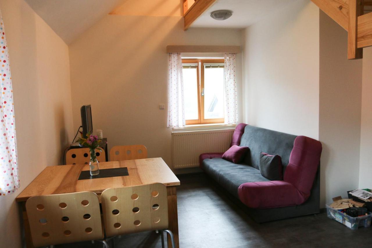 Apartman Fydorka เยเซนิค ภายนอก รูปภาพ